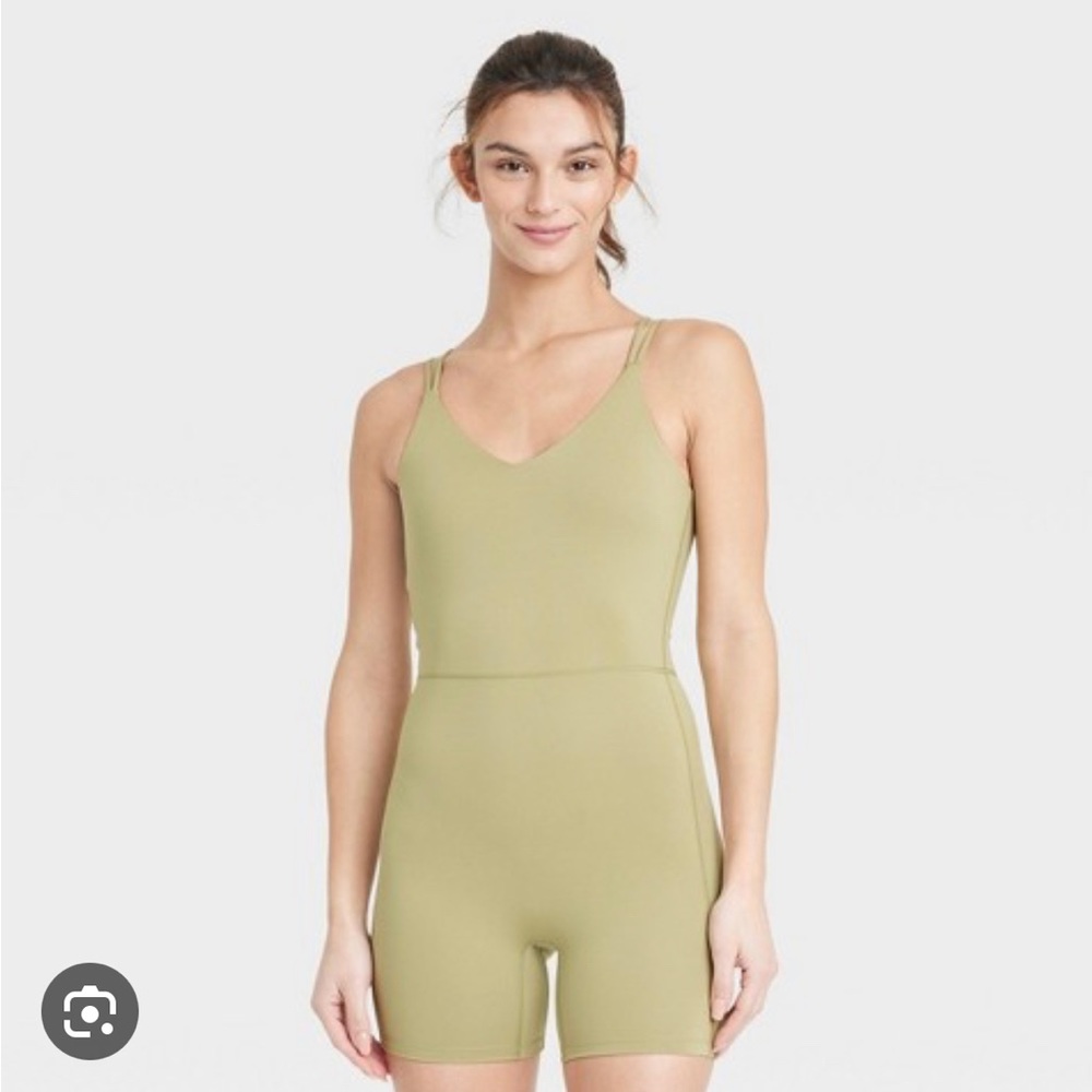 All in motion - bodysuit